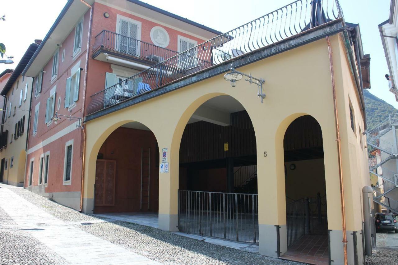 La Casetta Del Porto Sulzano Luaran gambar